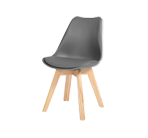 Krzesła na drewnianych nogach